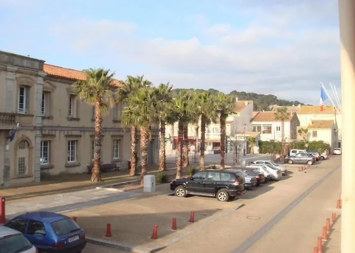 Apartment Au Coeur Du Village De Gruissan