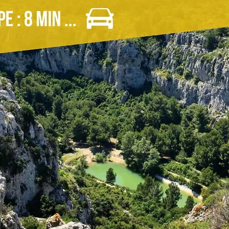 Au Coeur Du Village De *